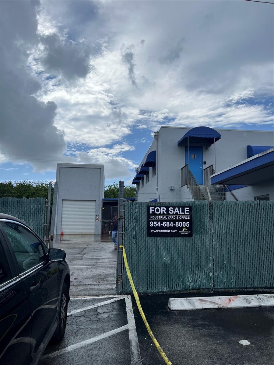 2930 NW 17th Terrace