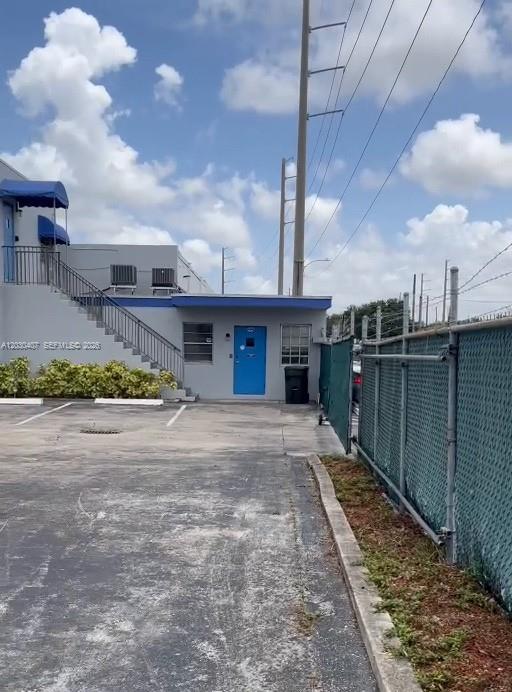 2930 NW 17th Terrace
