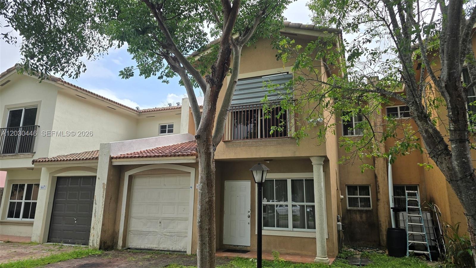 671 SW 10th Street