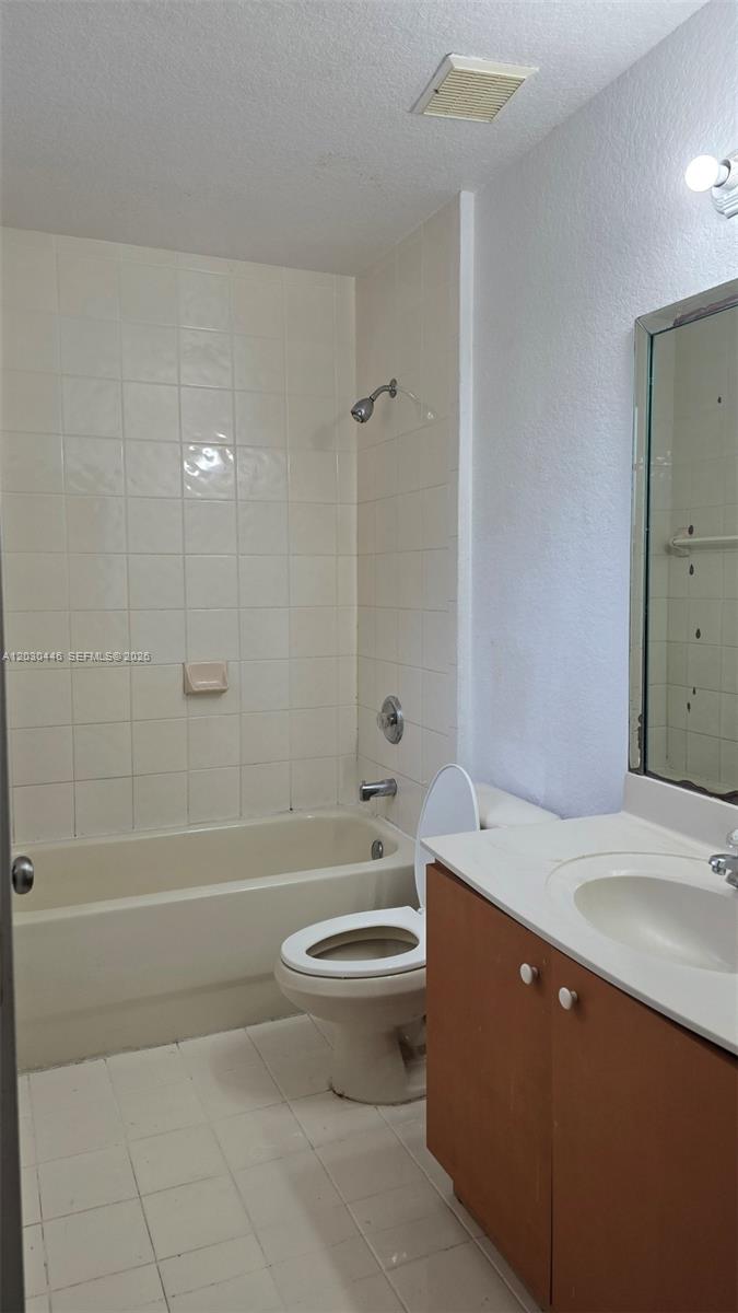 671 SW 10th Street