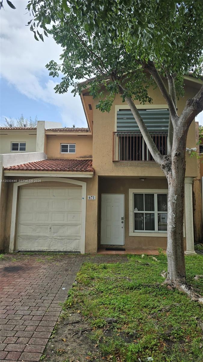 671 SW 10th Street