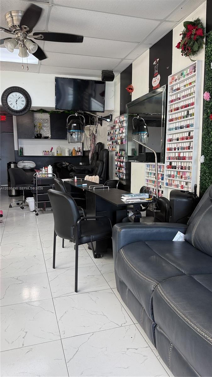 11842 W Dixie Highway
