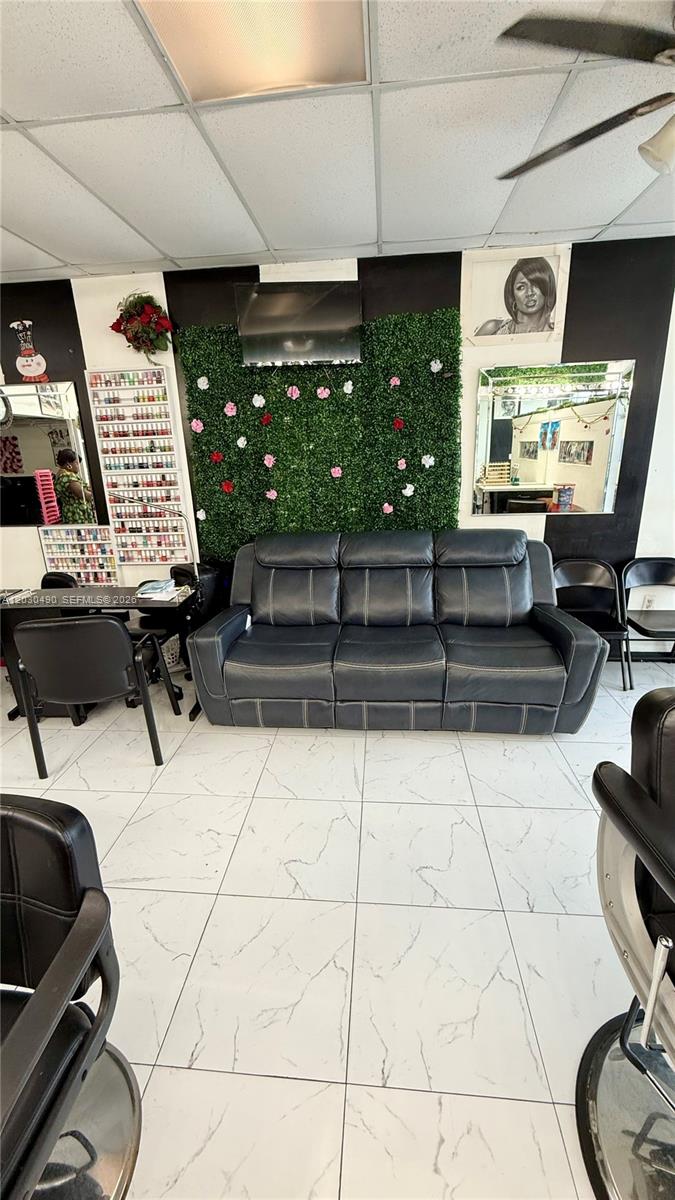11842 W Dixie Highway