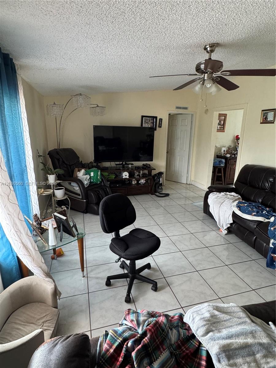 5612 NW 5612 Nw 206th Lane