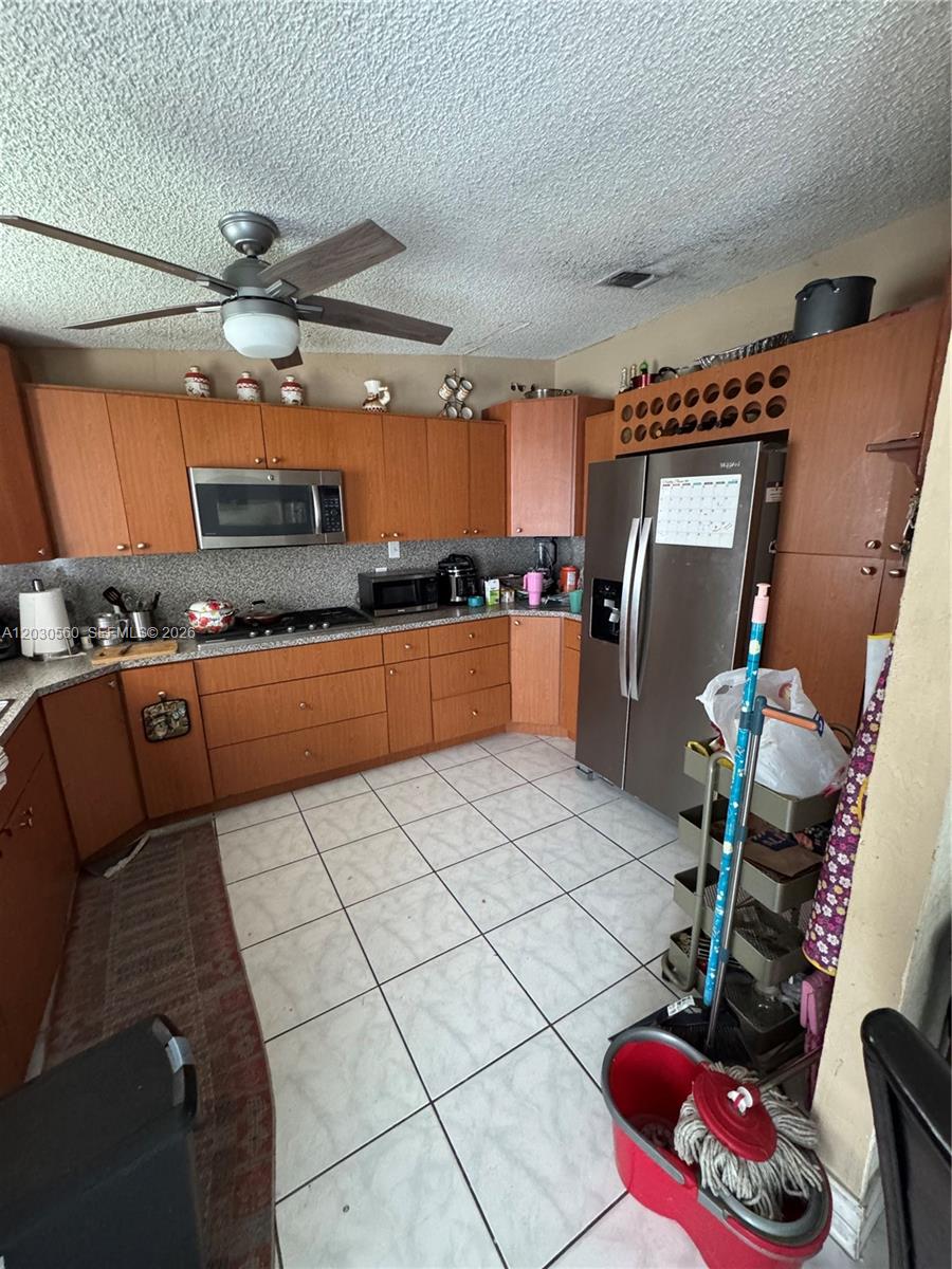 5612 NW 5612 Nw 206th Lane