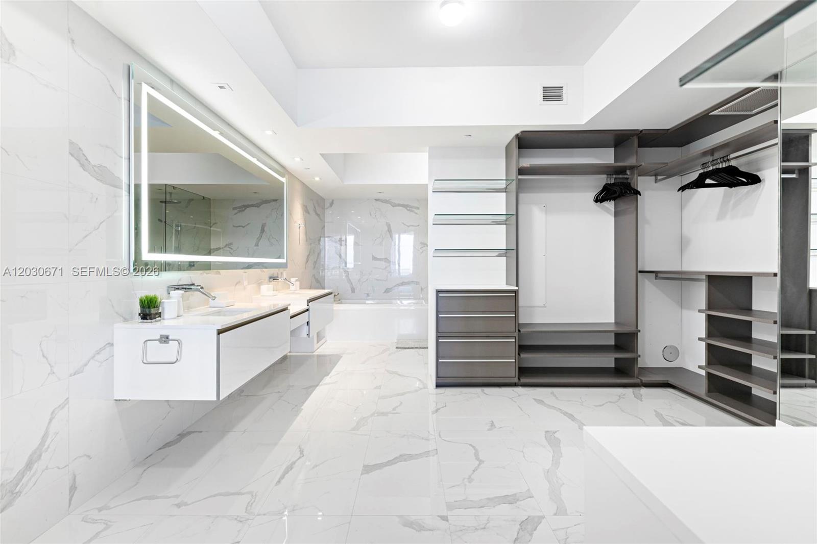 5500 Island Estates Drive