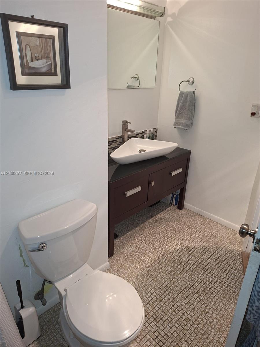 3545 NE 166th Street