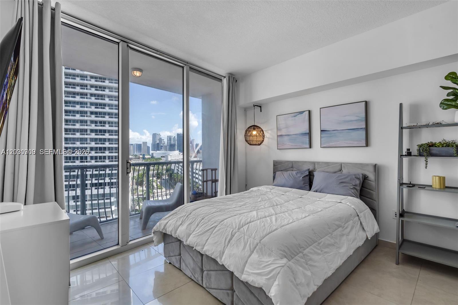 1750 N Bayshore Drive