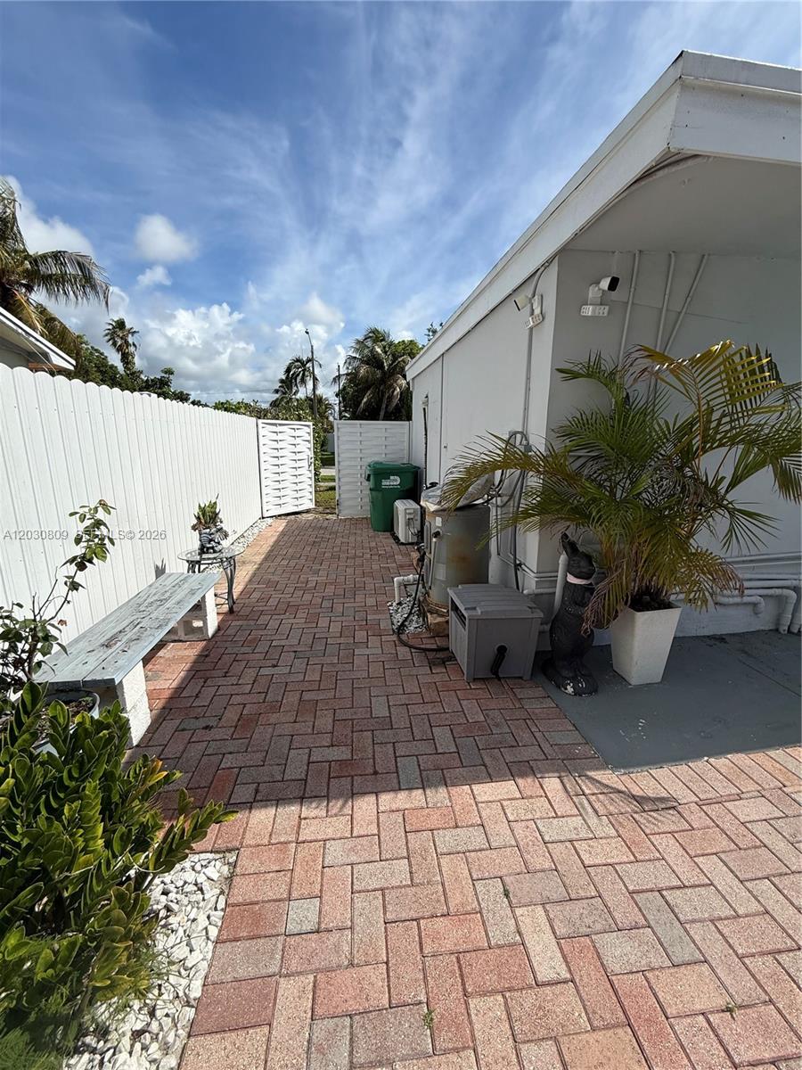 10030 SW 213th Terrace