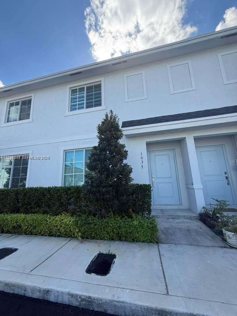 1037 NW 5th Street