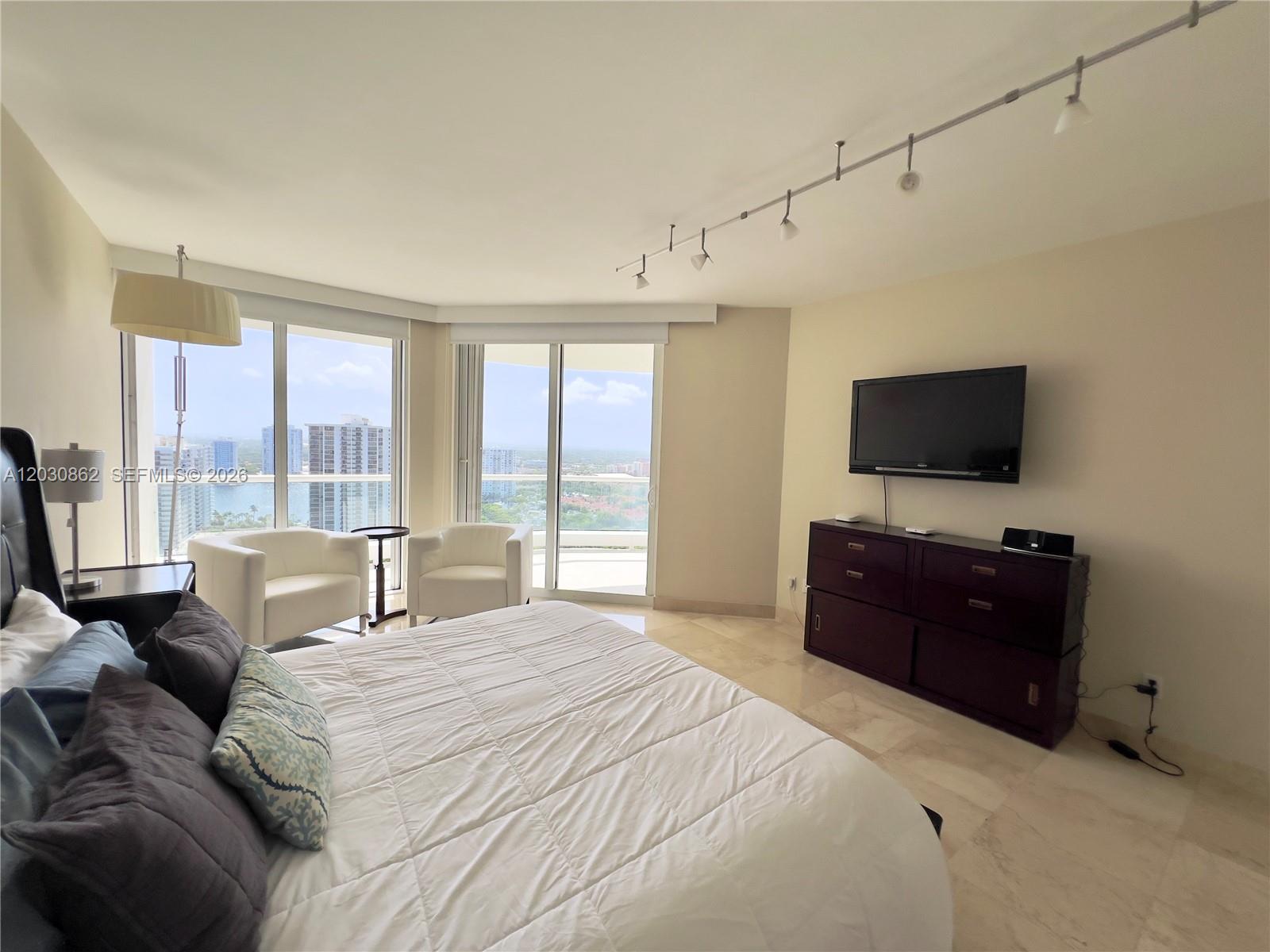 7000 Island Boulevard