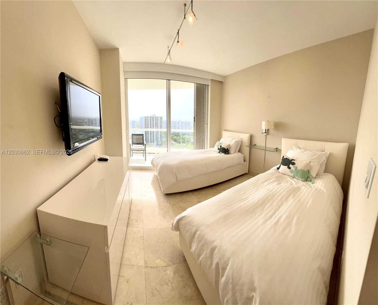 7000 Island Boulevard