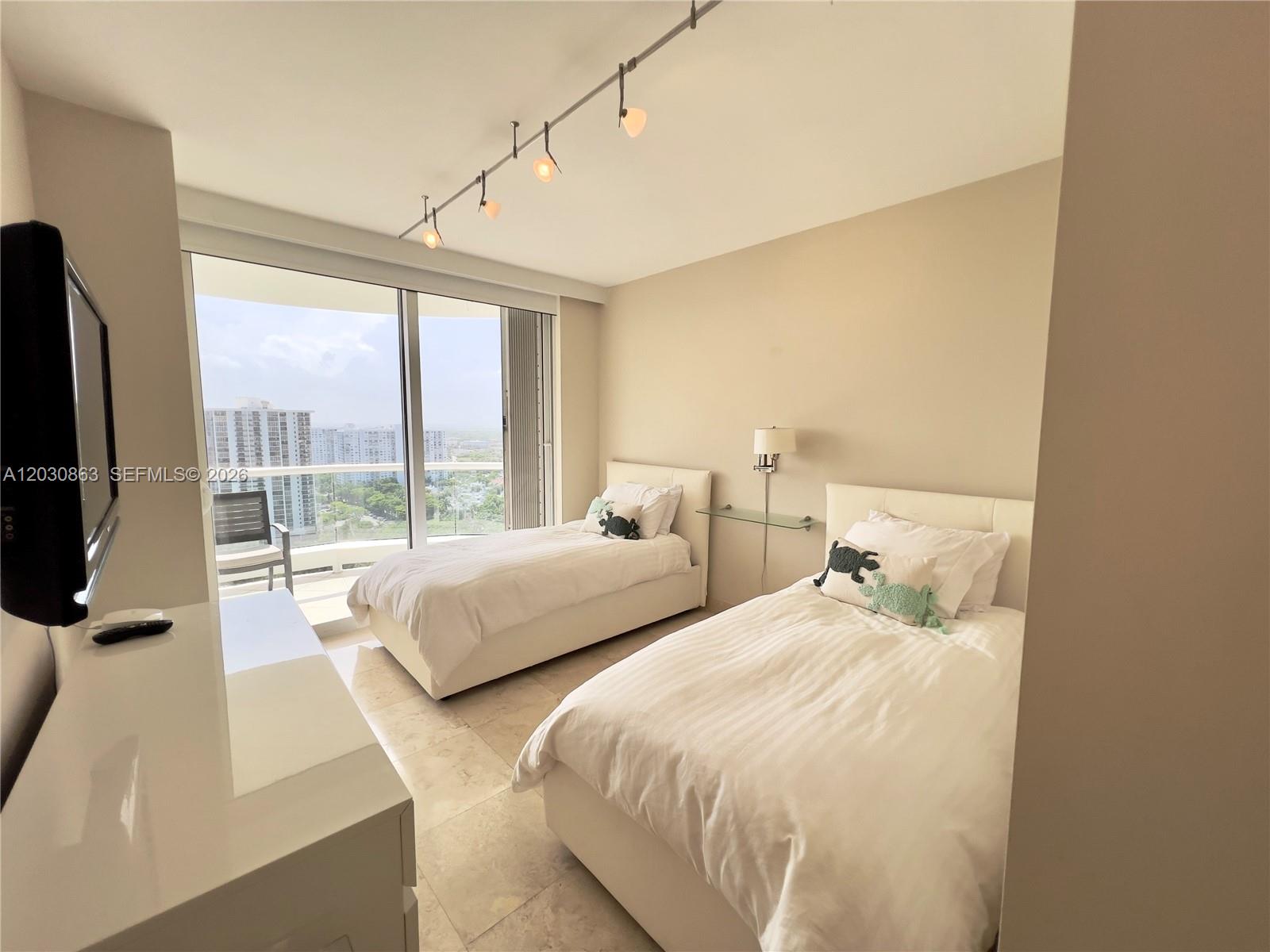 7000 Island Boulevard