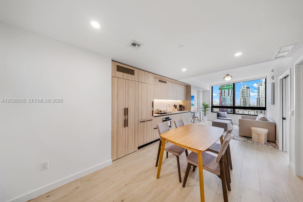 225 N Miami Avenue