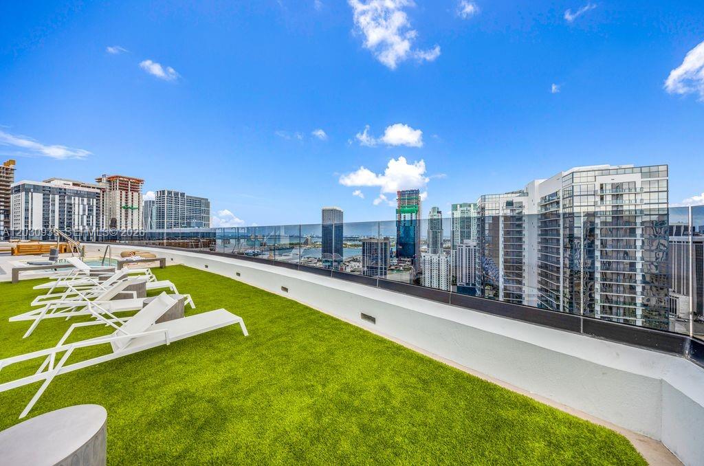 225 N Miami Avenue
