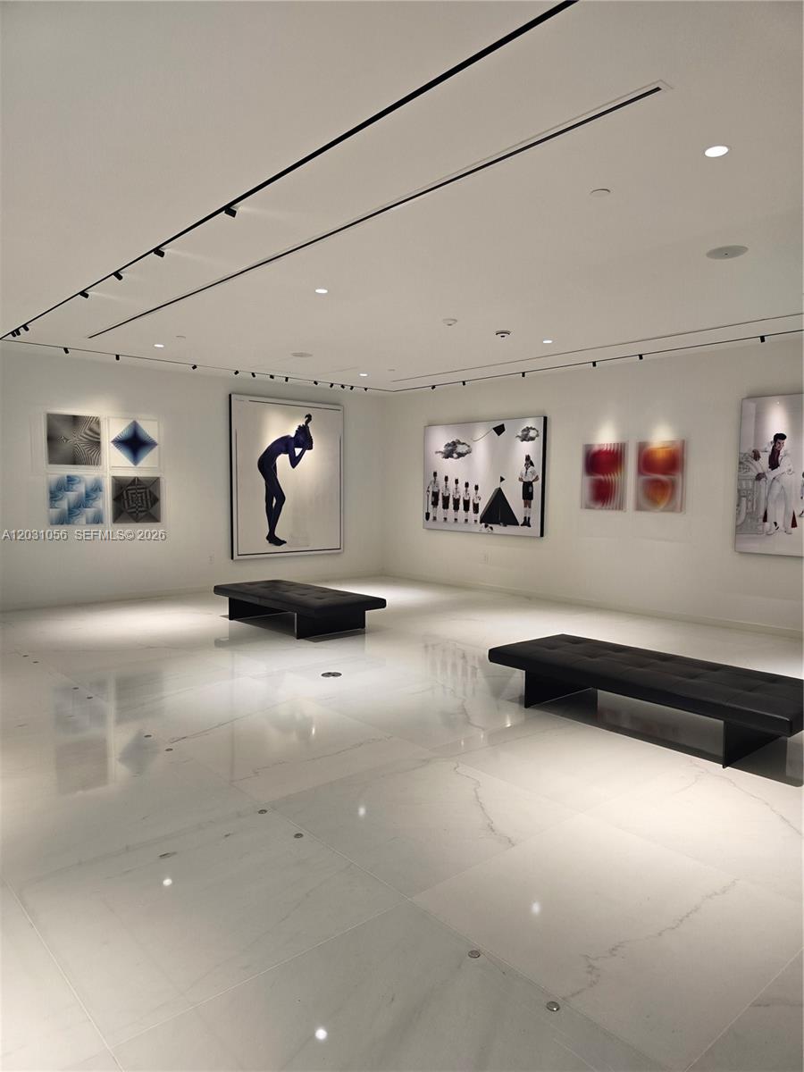 300 Biscayne Blvd Way