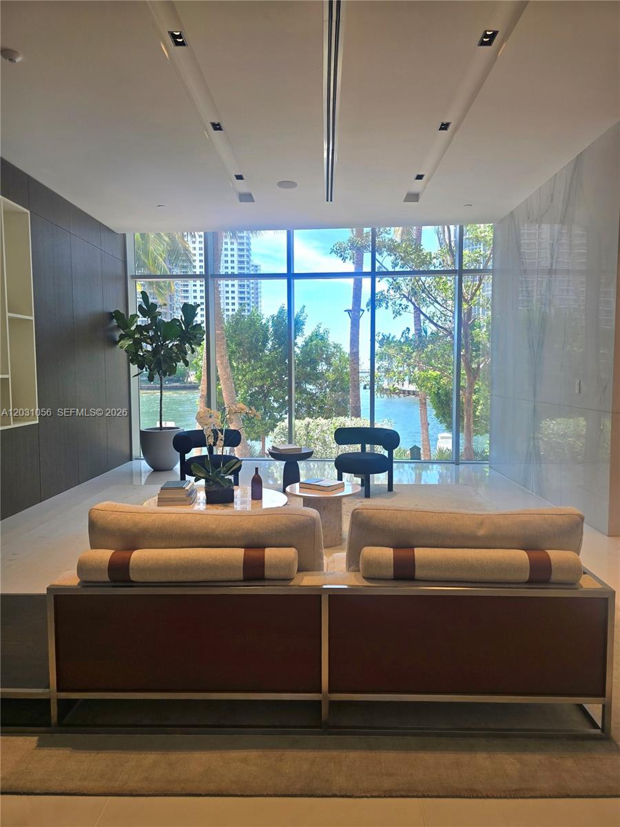 300 Biscayne Blvd Way