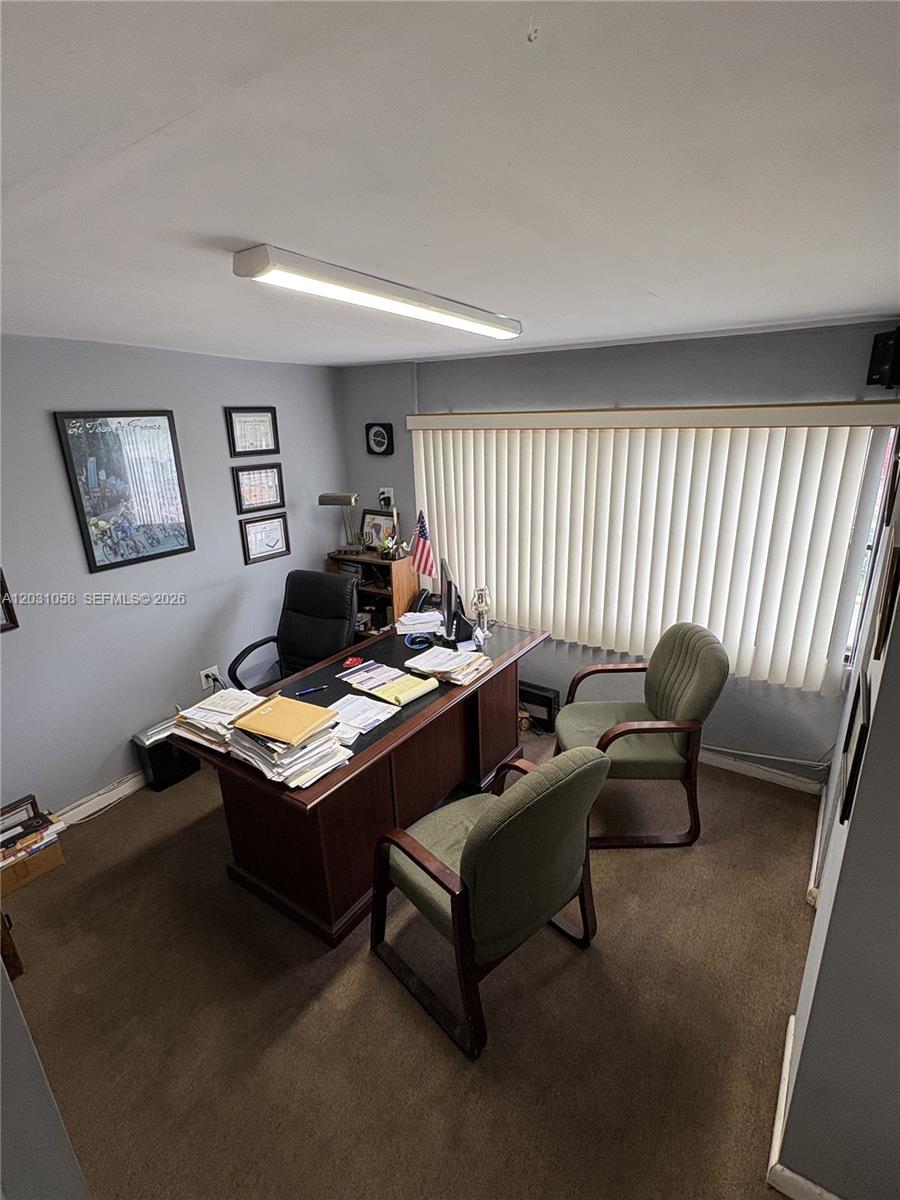 1750 W 39th Place