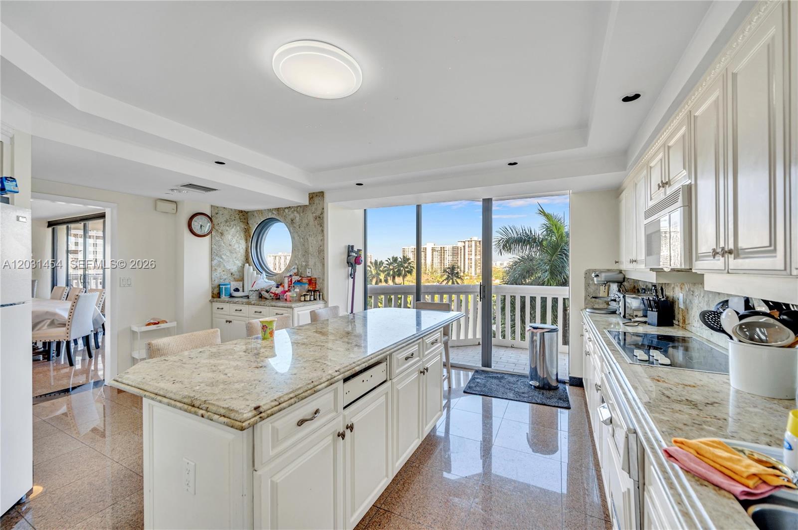 2000 Island Boulevard