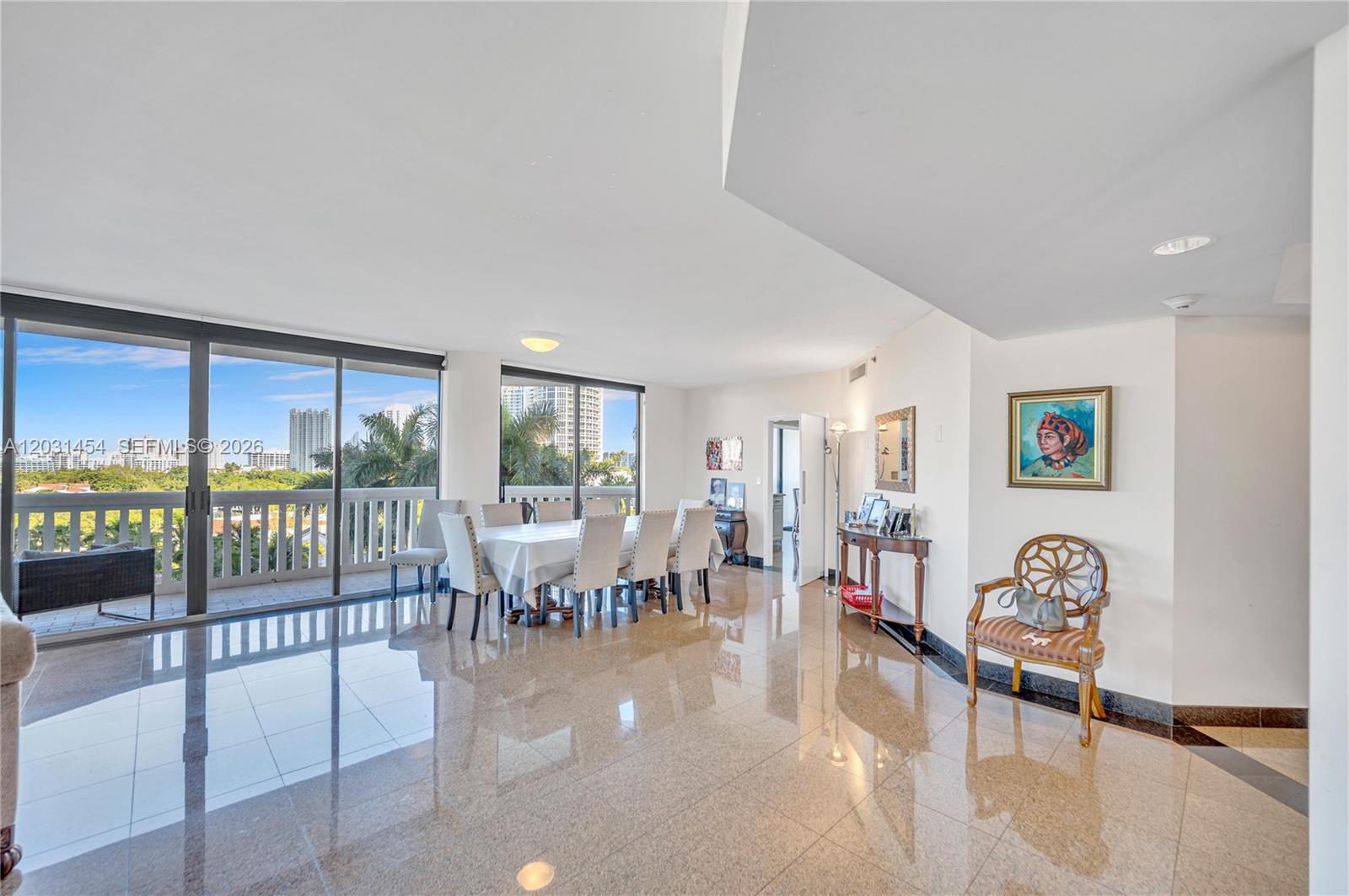 2000 Island Boulevard