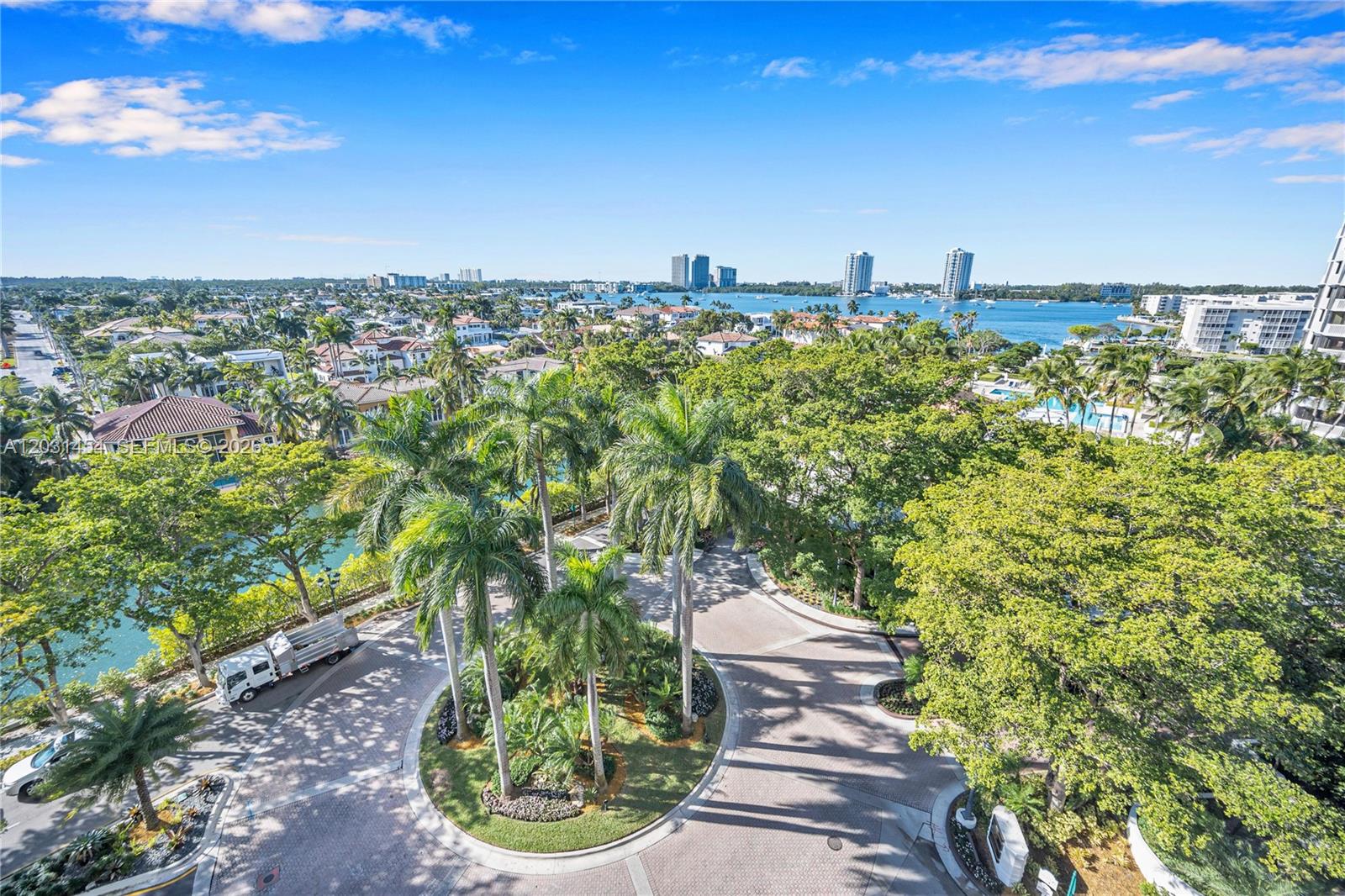 2000 Island Boulevard