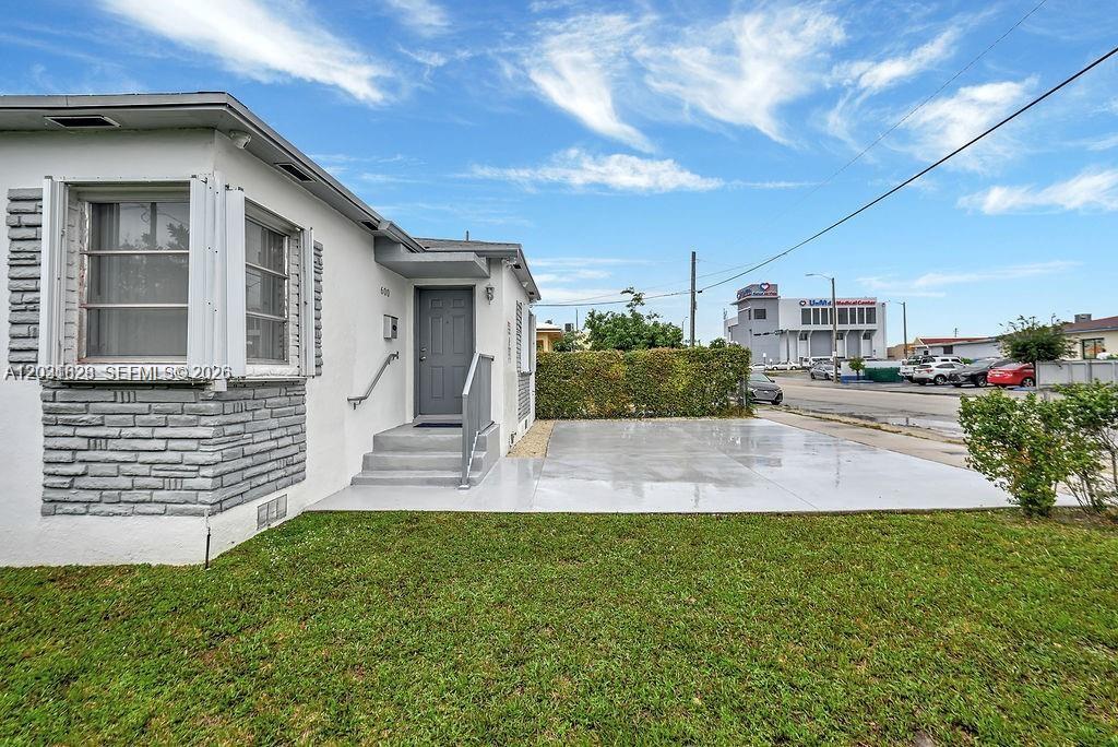 600 NW 34th Avenue