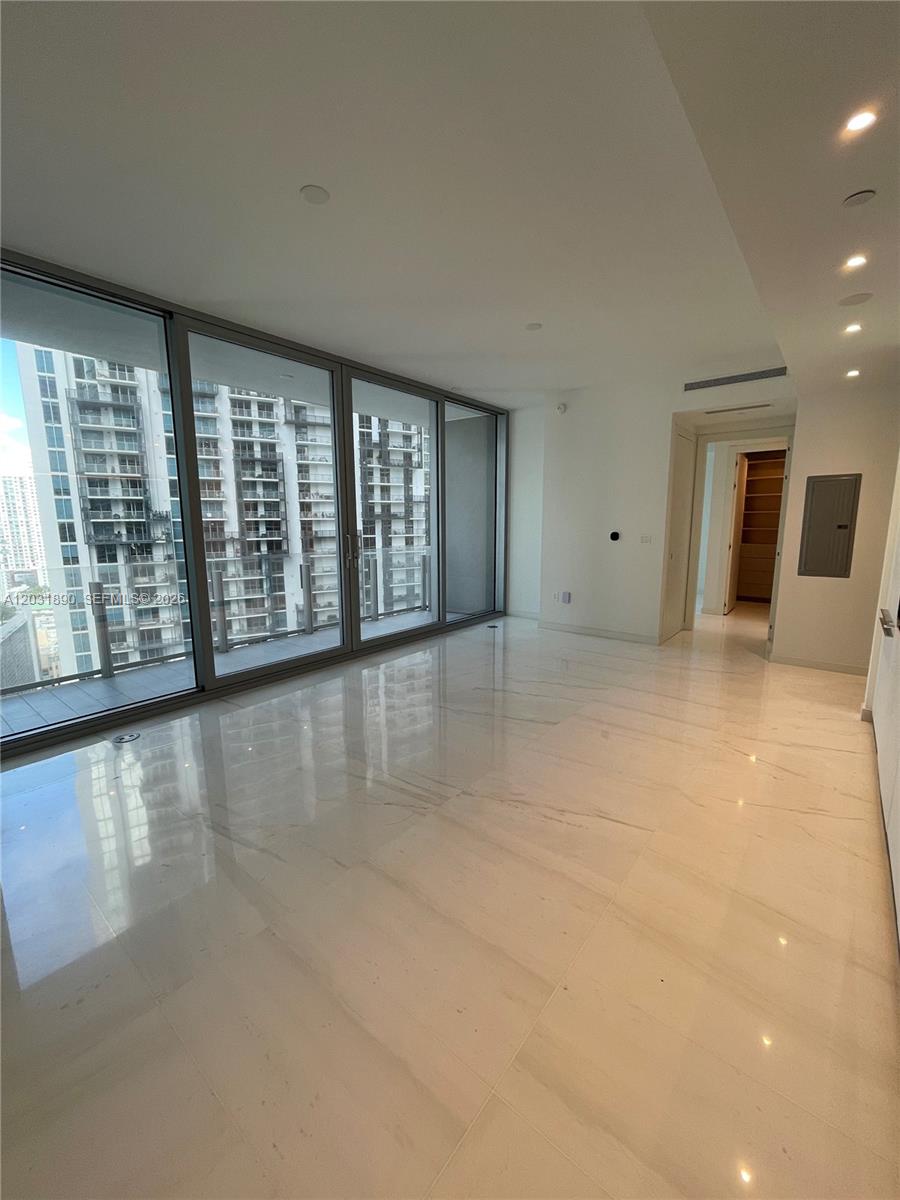 300 Biscayne Blvd Way