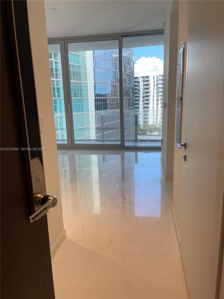 300 Biscayne Blvd Way