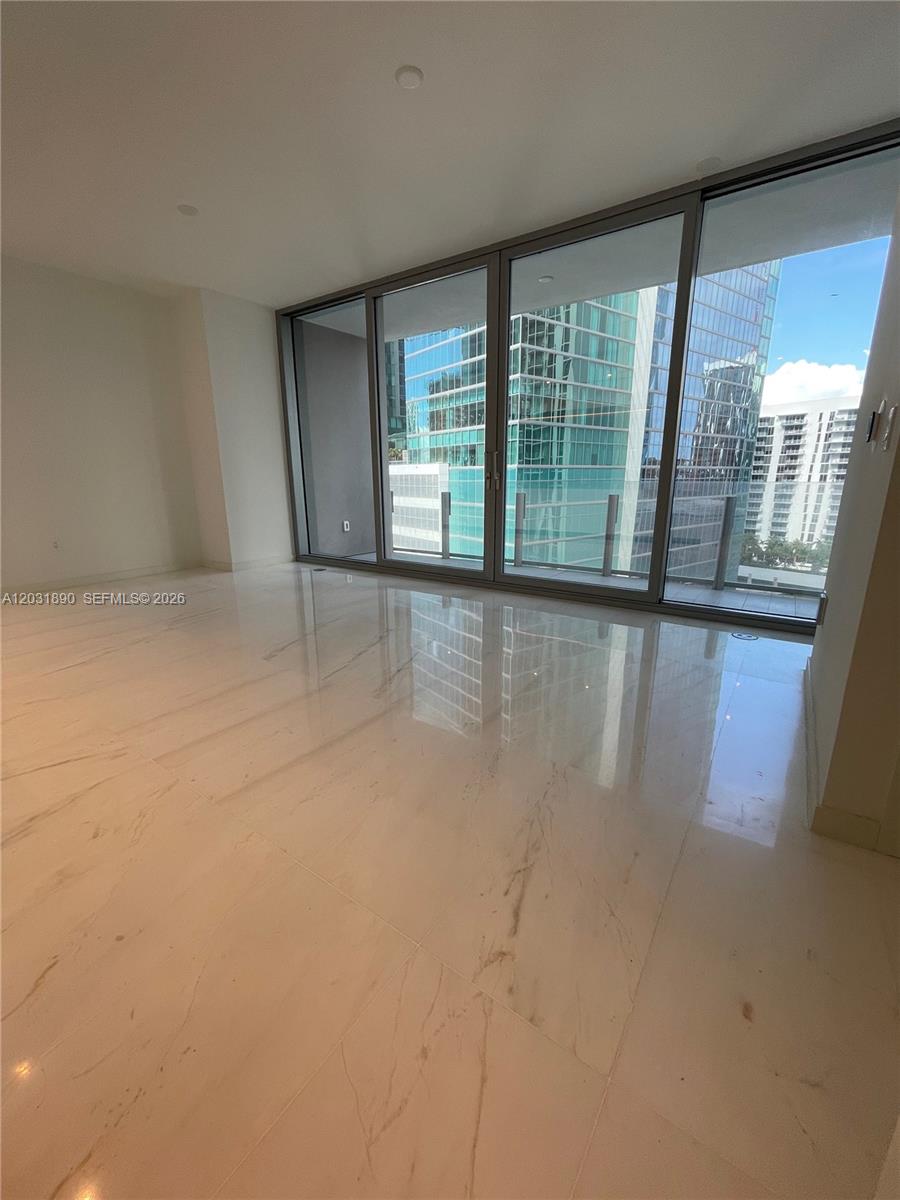 300 Biscayne Blvd Way