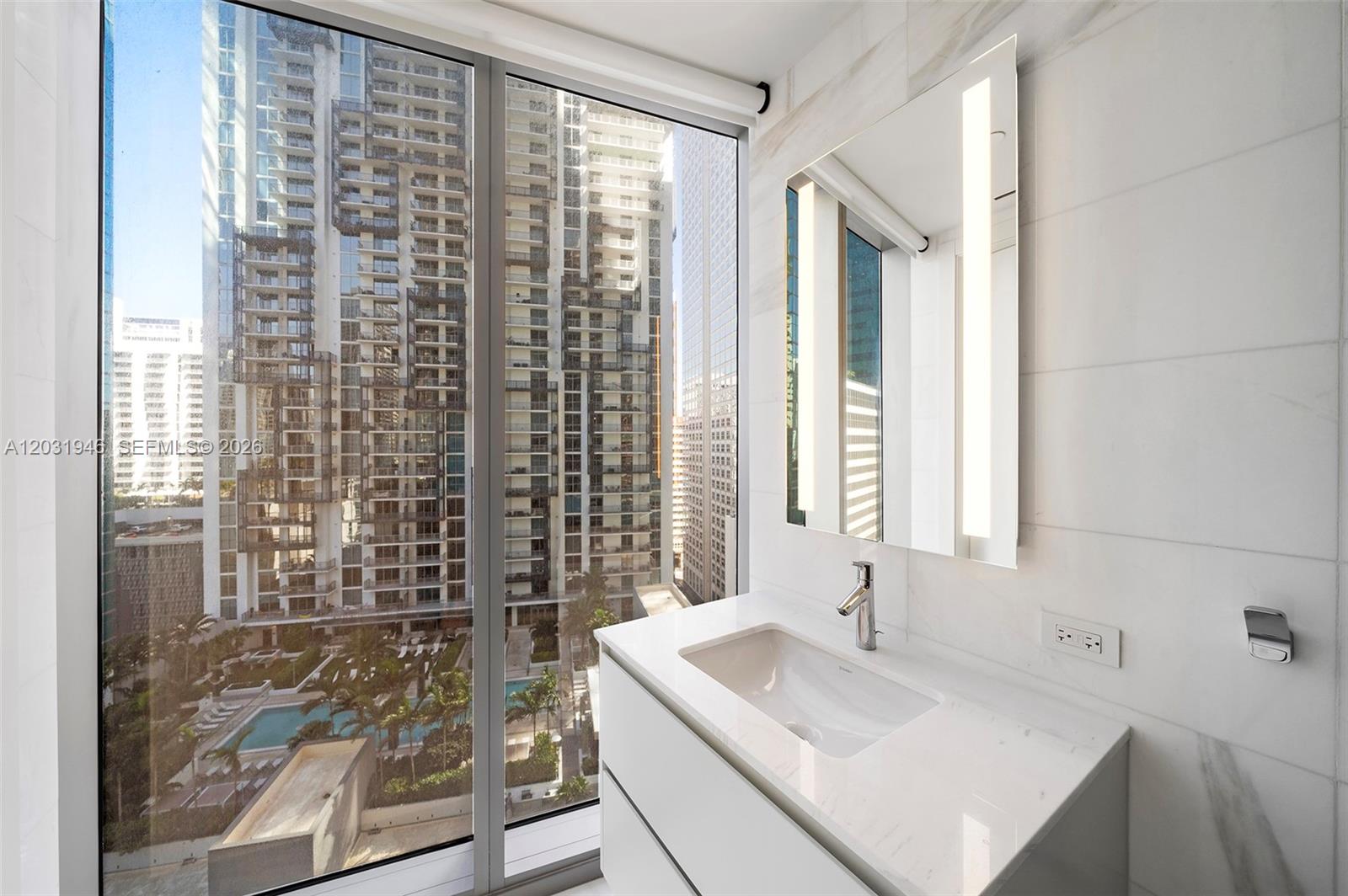 300 Biscayne Blvd Way