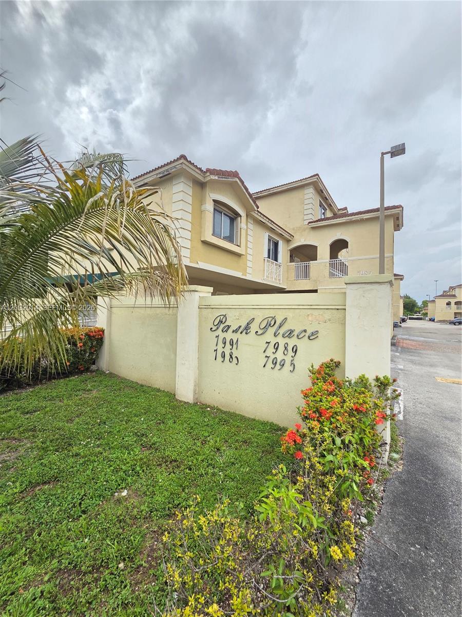 7989 NW 8th Street