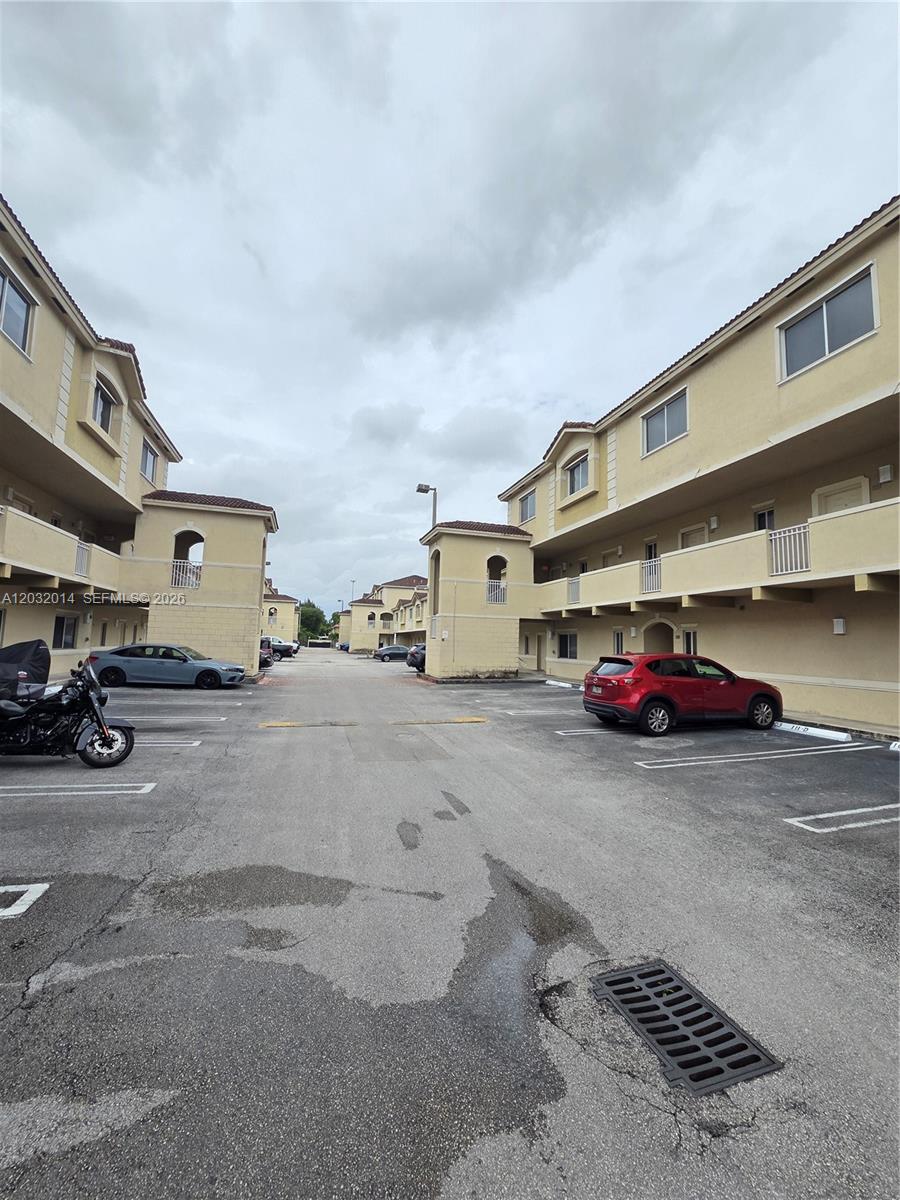 7989 NW 8th Street