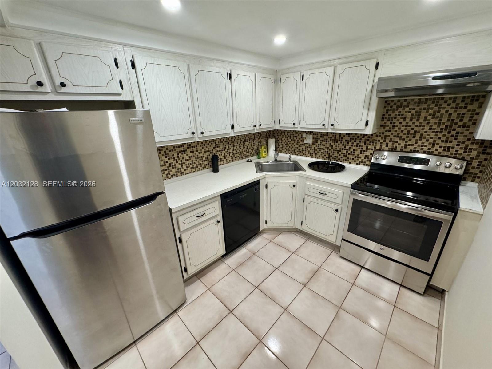 2100 Sans Souci Boulevard