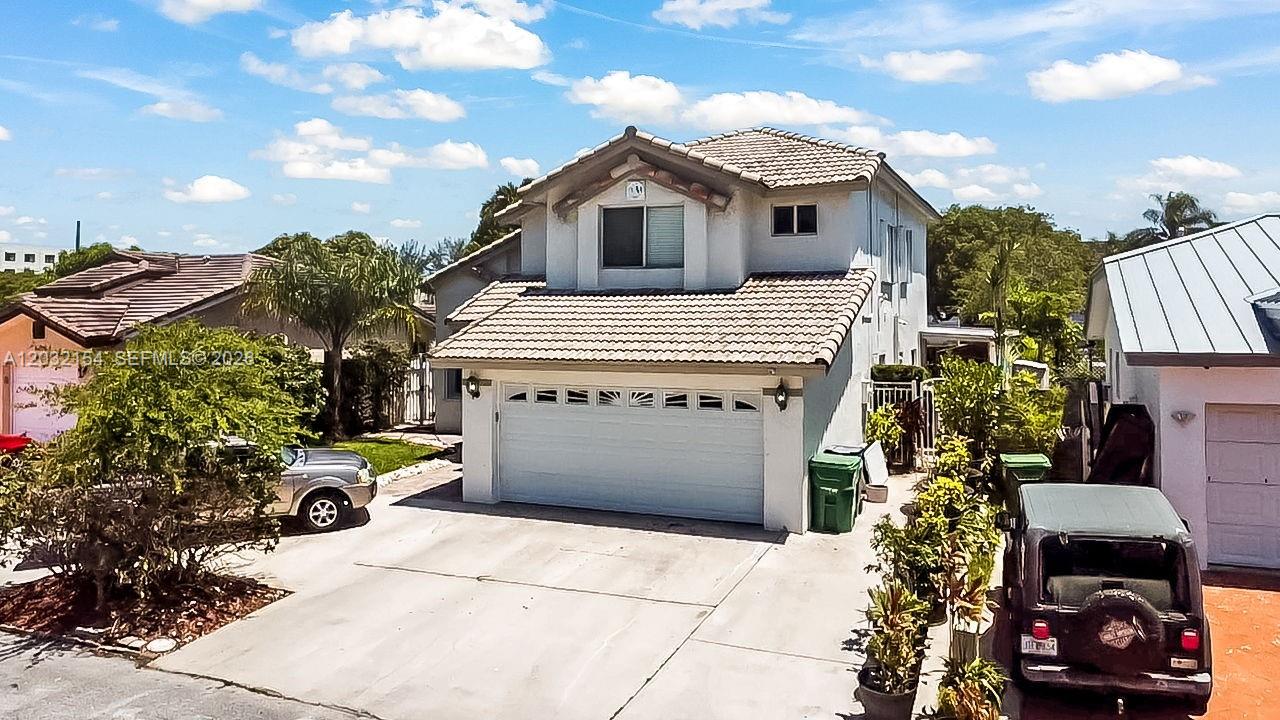 8532 SW 211th Terrace
