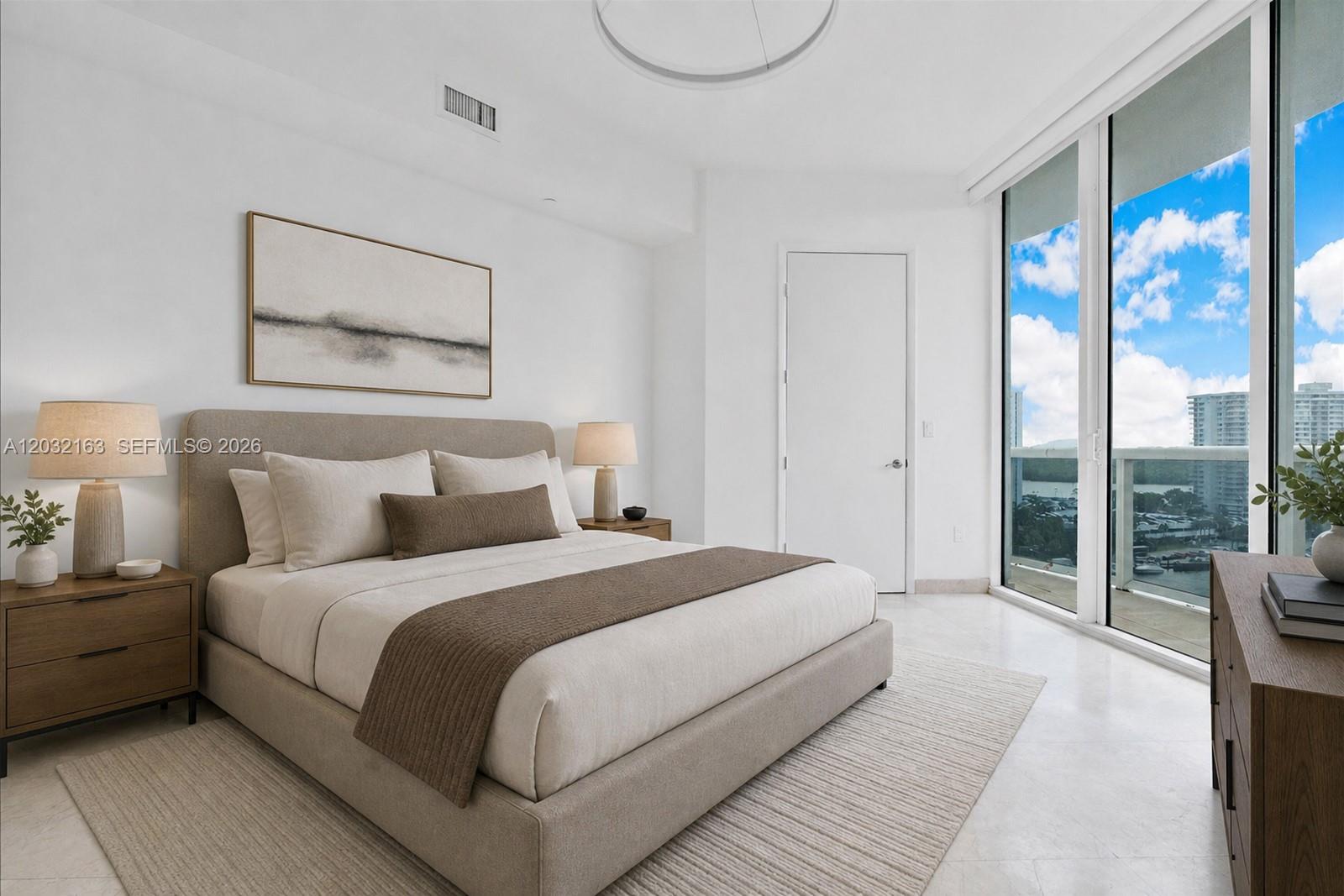 15901 Collins Avenue