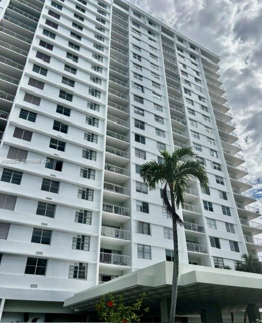 500 Bayview Drive
