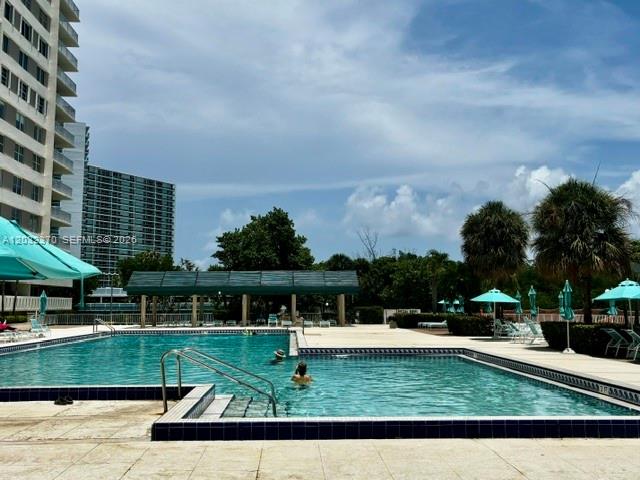 500 Bayview Drive
