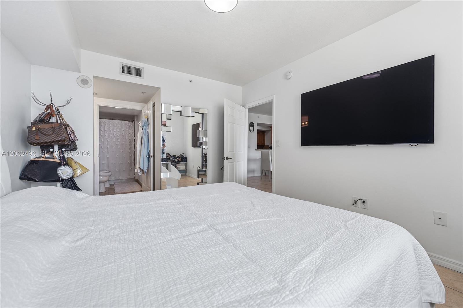 4242 NW 2nd Street