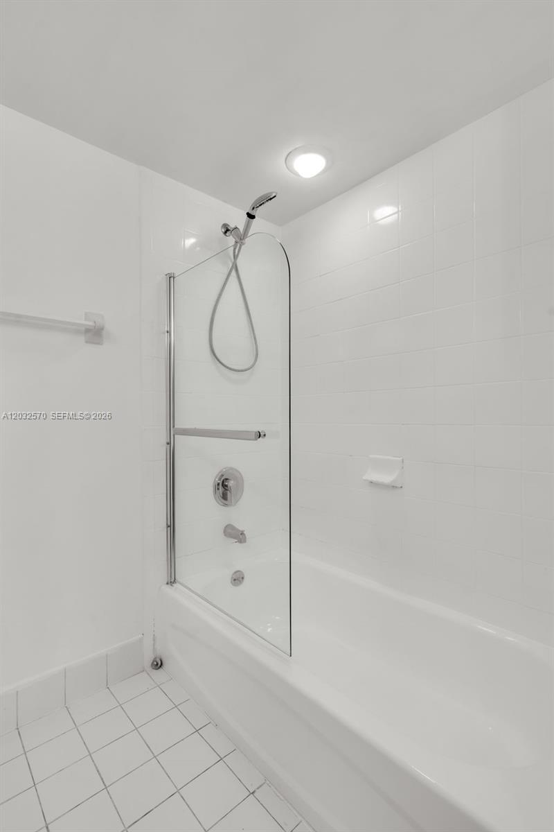 36 NW 6th Avenue