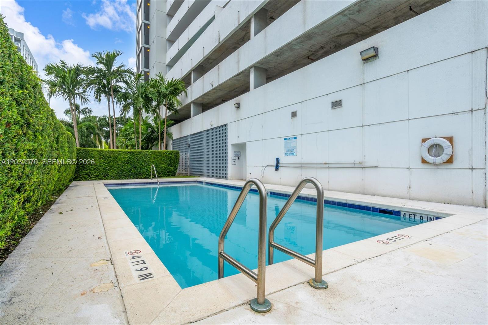 36 NW 6th Avenue