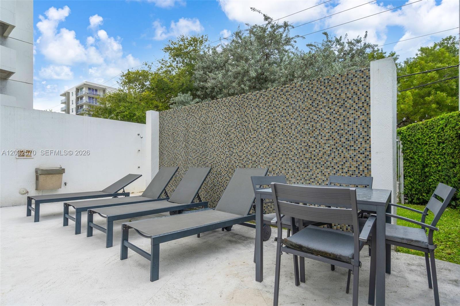 36 NW 6th Avenue