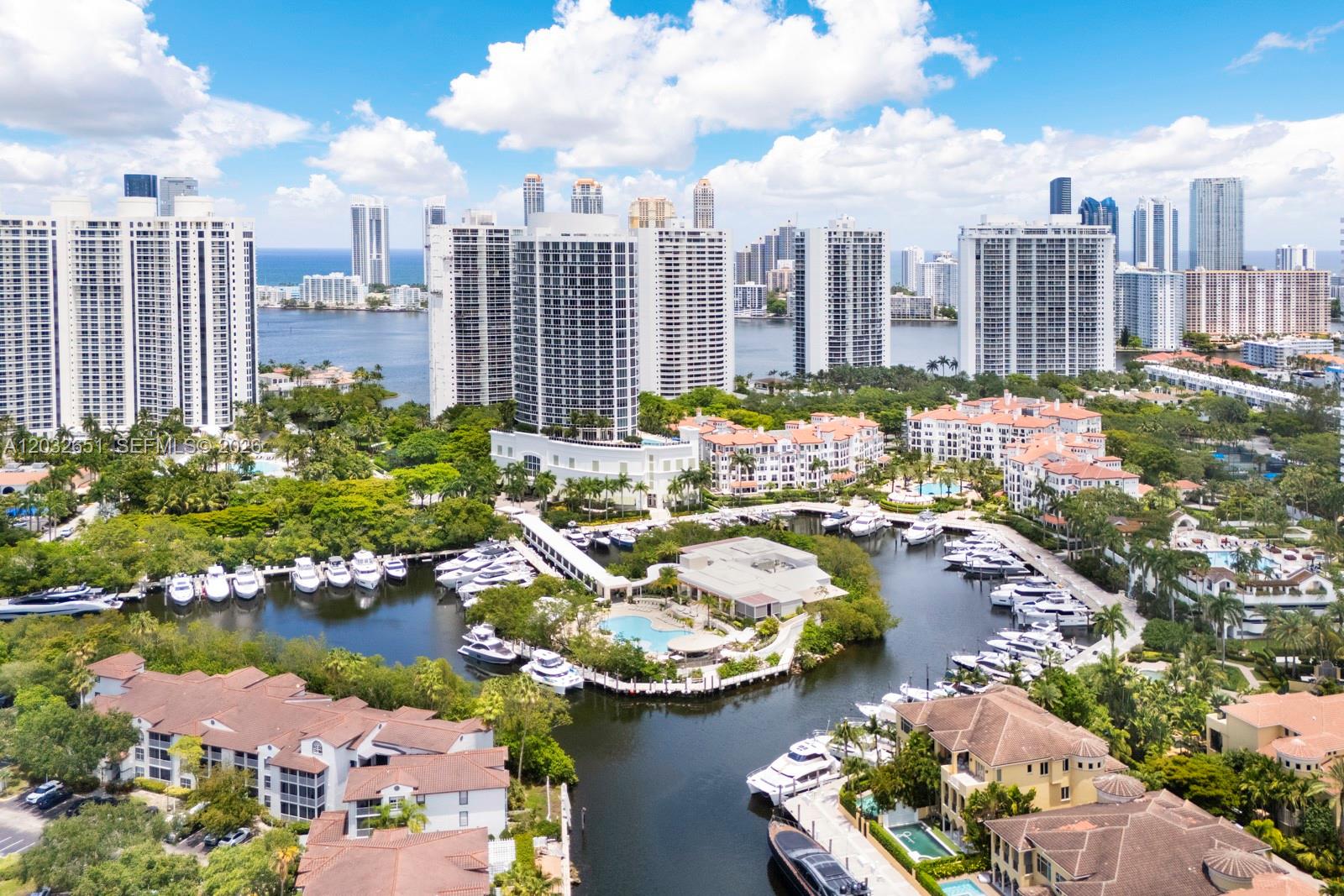 1000 W Island Boulevard
