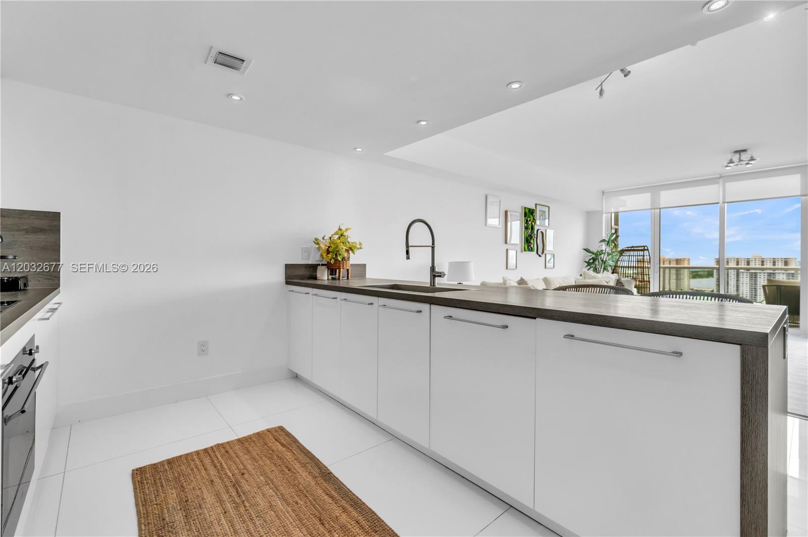 400 Sunny Isles Boulevard