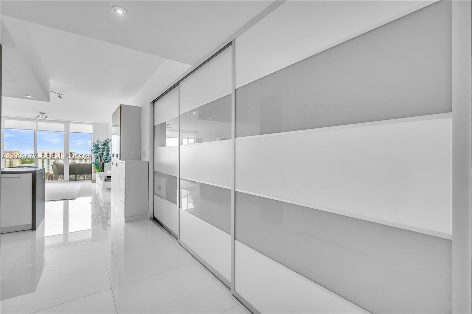 400 Sunny Isles Boulevard