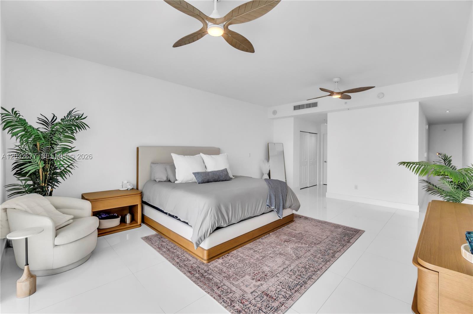 400 Sunny Isles Boulevard