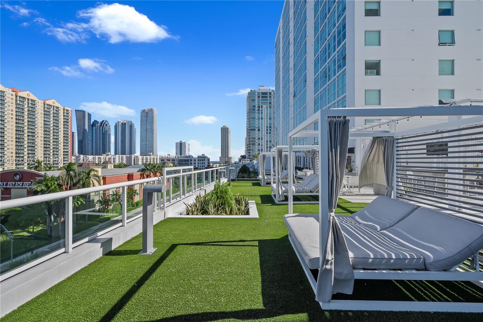 400 Sunny Isles Boulevard