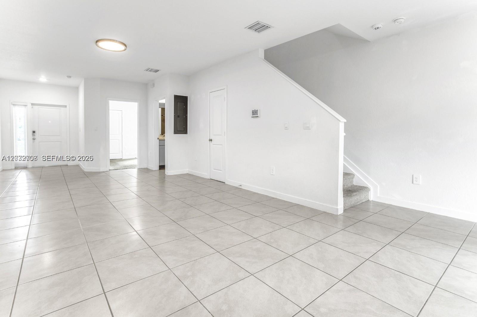109 NE 3rd Court