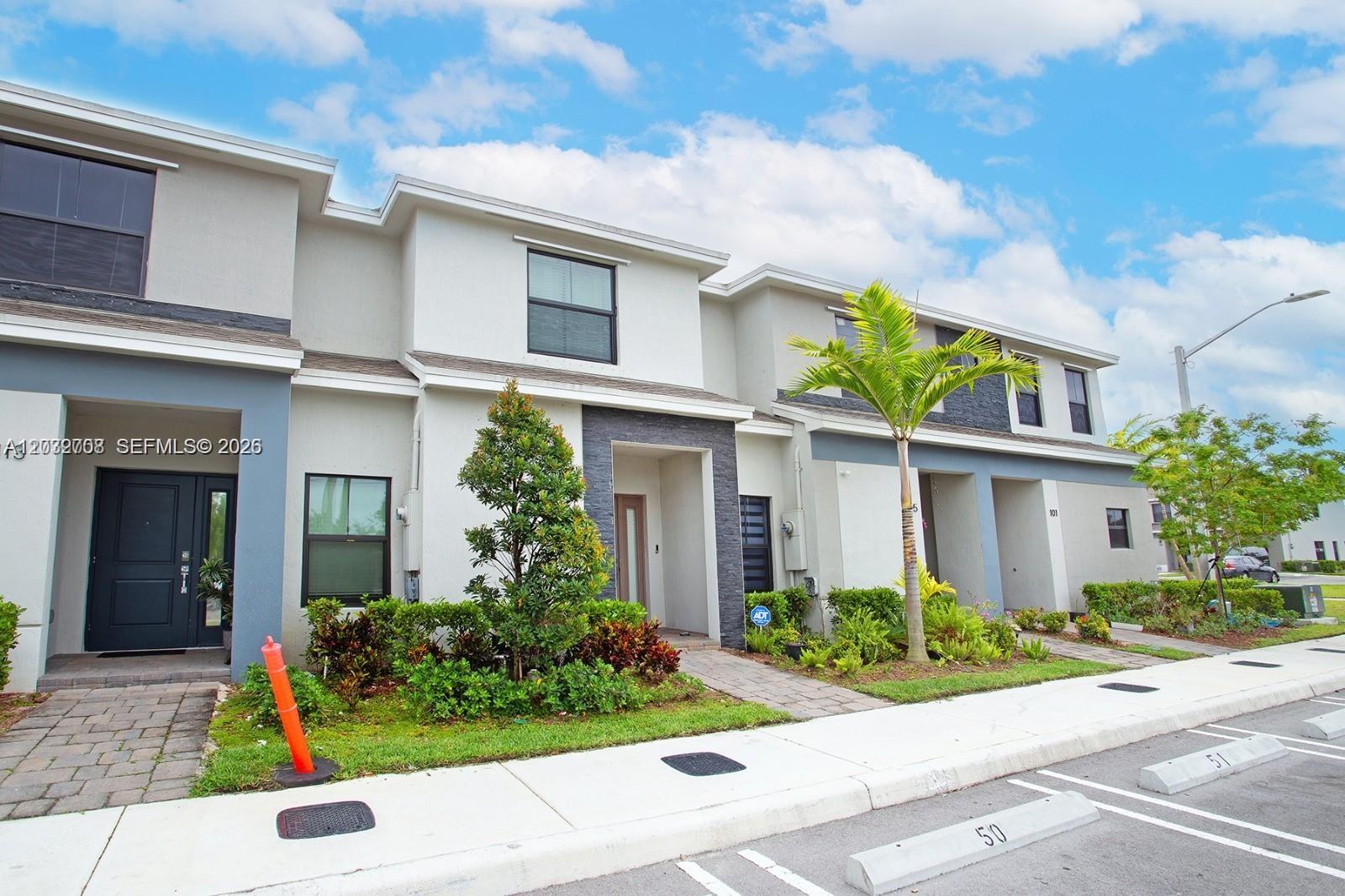 109 NE 3rd Court