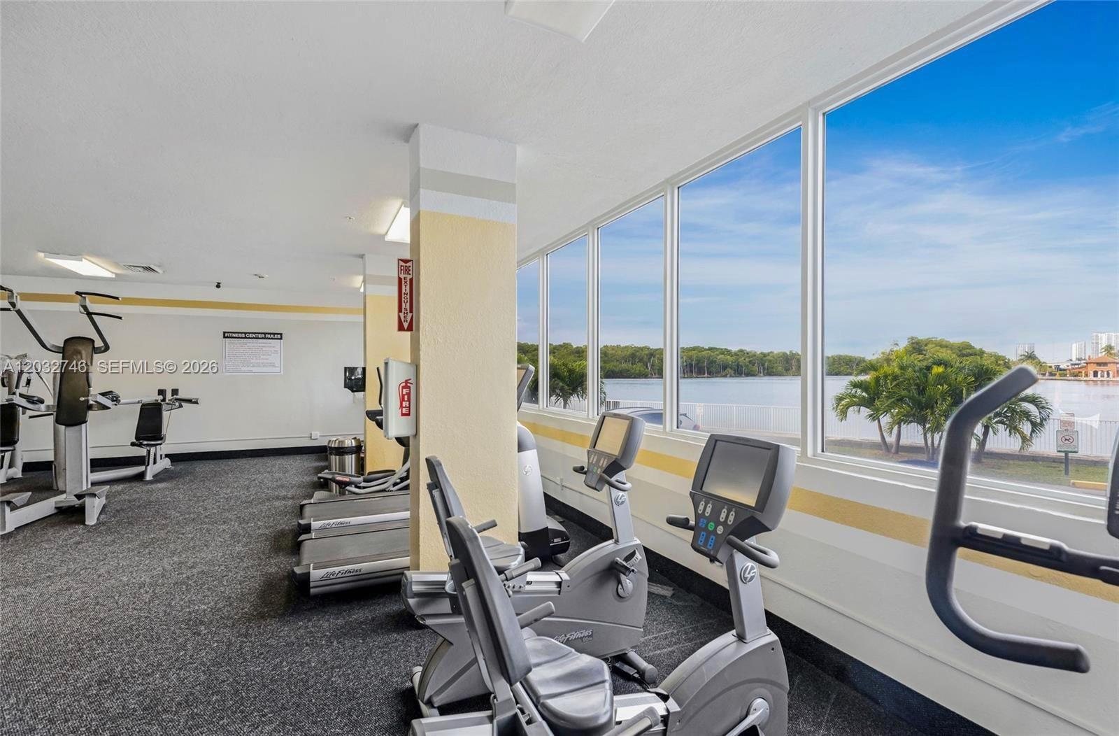 400 Kings Point Drive