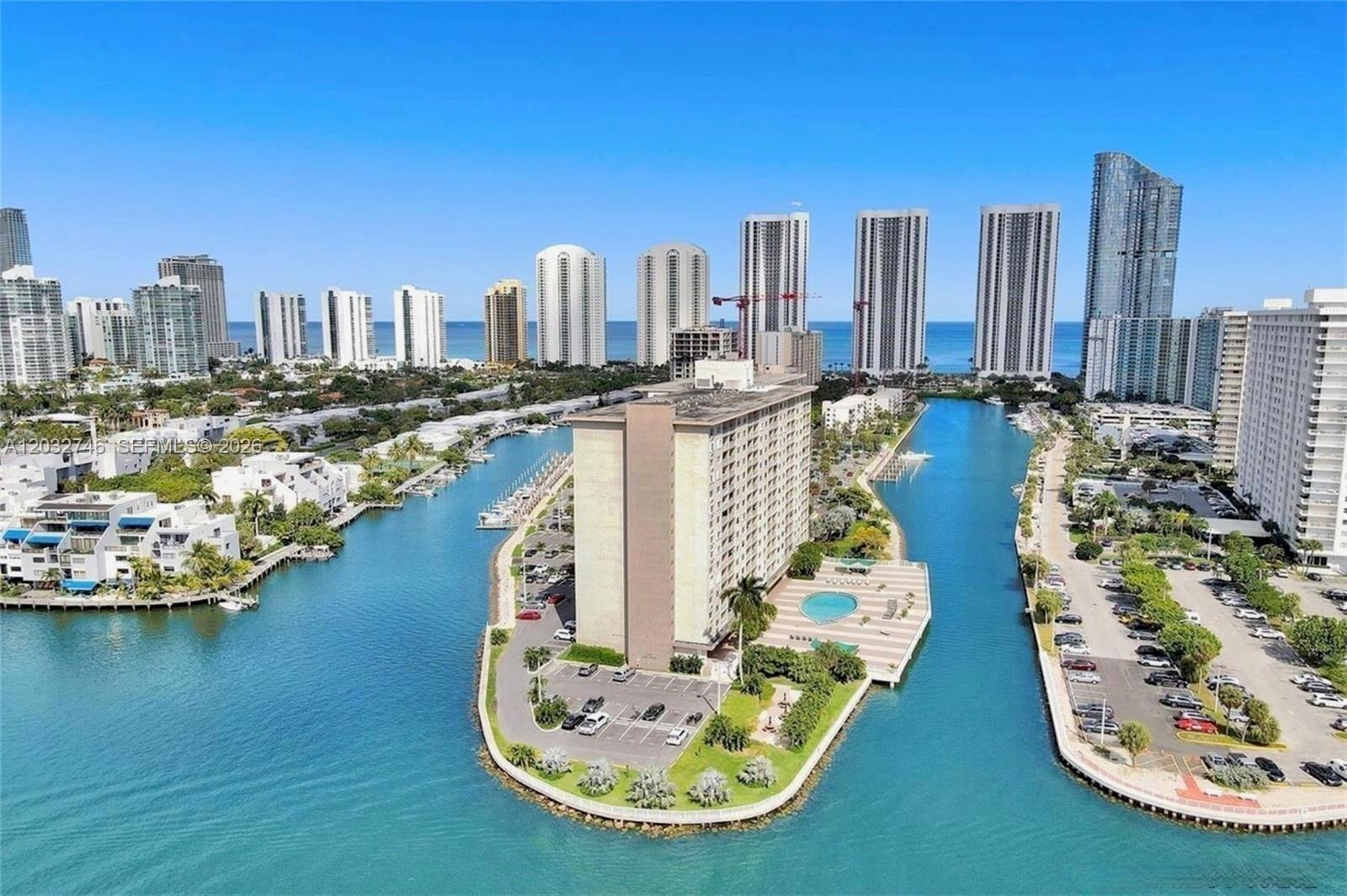400 Kings Point Drive